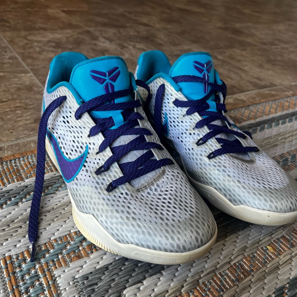 Nike Kobe 11 Low “Draft Day” (2015)
Men’s Size: 10.5